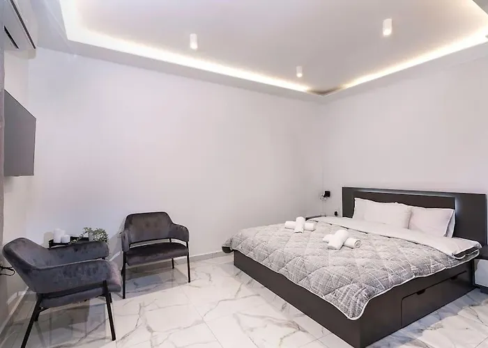 Lux At French Institute Appartamento *