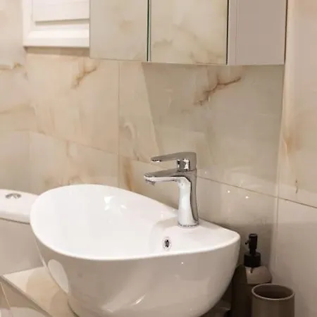 Lux At French Institute Apartment *